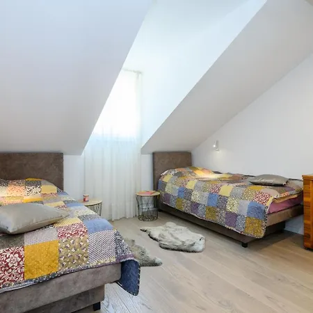 Rasica Apartment *