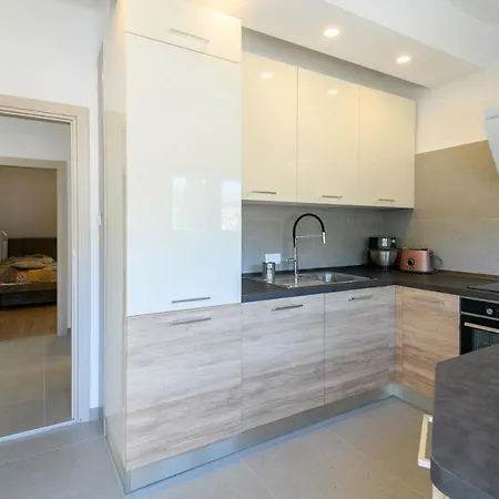 Rasica Дубровник